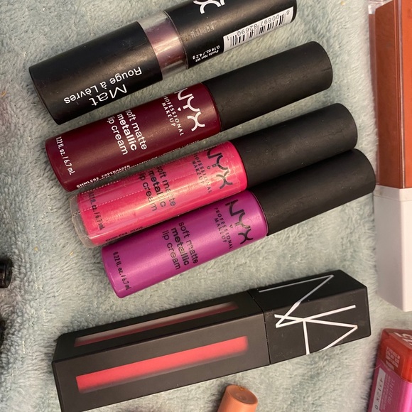 Make up lot - Picture 12 of 16